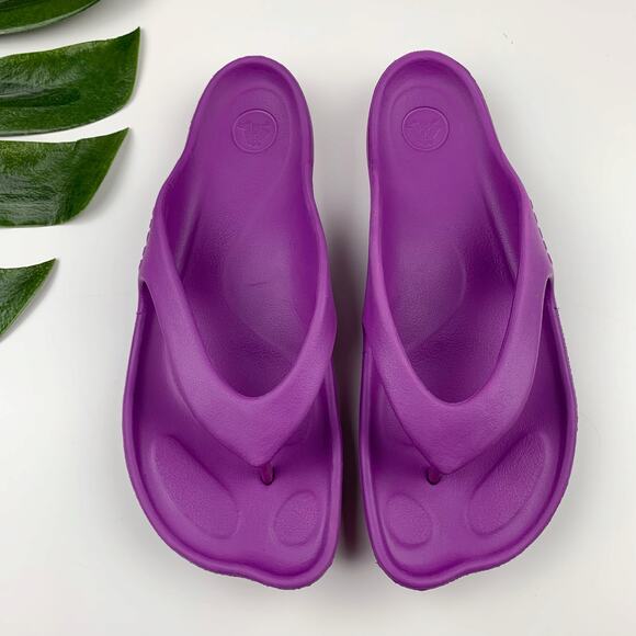 Crocs Ergotec Sandals Flip Flops Purple Thong Slip On Women's 8 - Picture 1 of 8